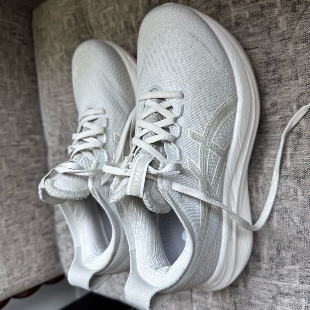 ASICS Gel Nimbus 27